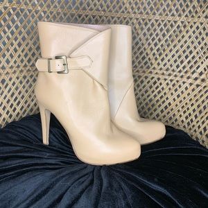Charles David Italian Leather booties tan/cream